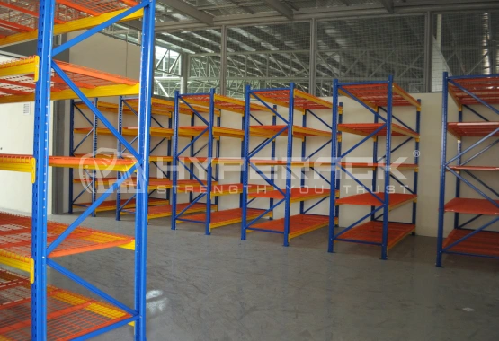 Medium/Heavy Duty Racking